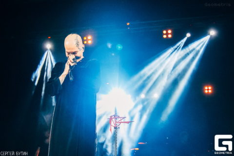 Nargiz-v-barnaule-na-gastrolyah