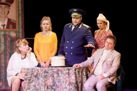 spektakl-kedy-pushkin-parashyut